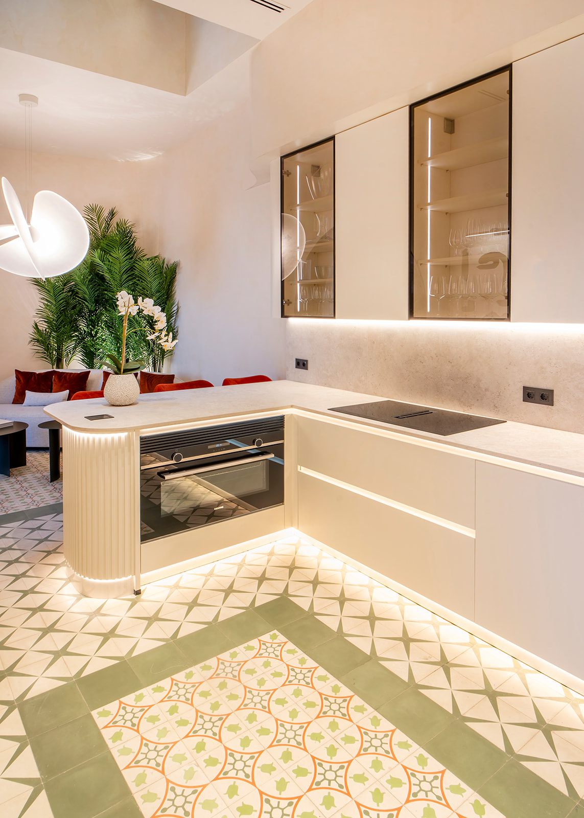 Cocina de CasaKary con horno y encimera de piedra